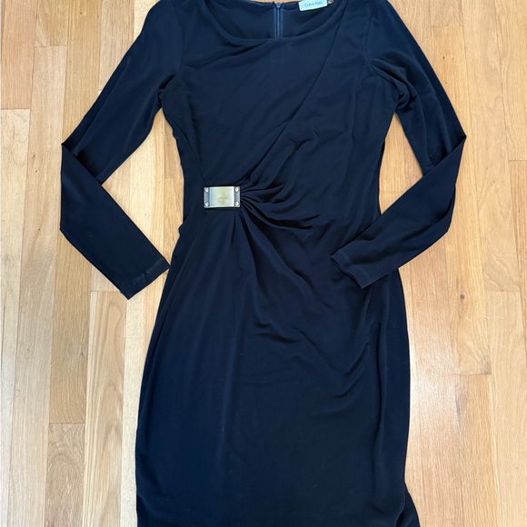 Calvin Klein Black Long Sleeve Sheath Dress Size 6 Ruched Metal Detail - Picture 2 of 9